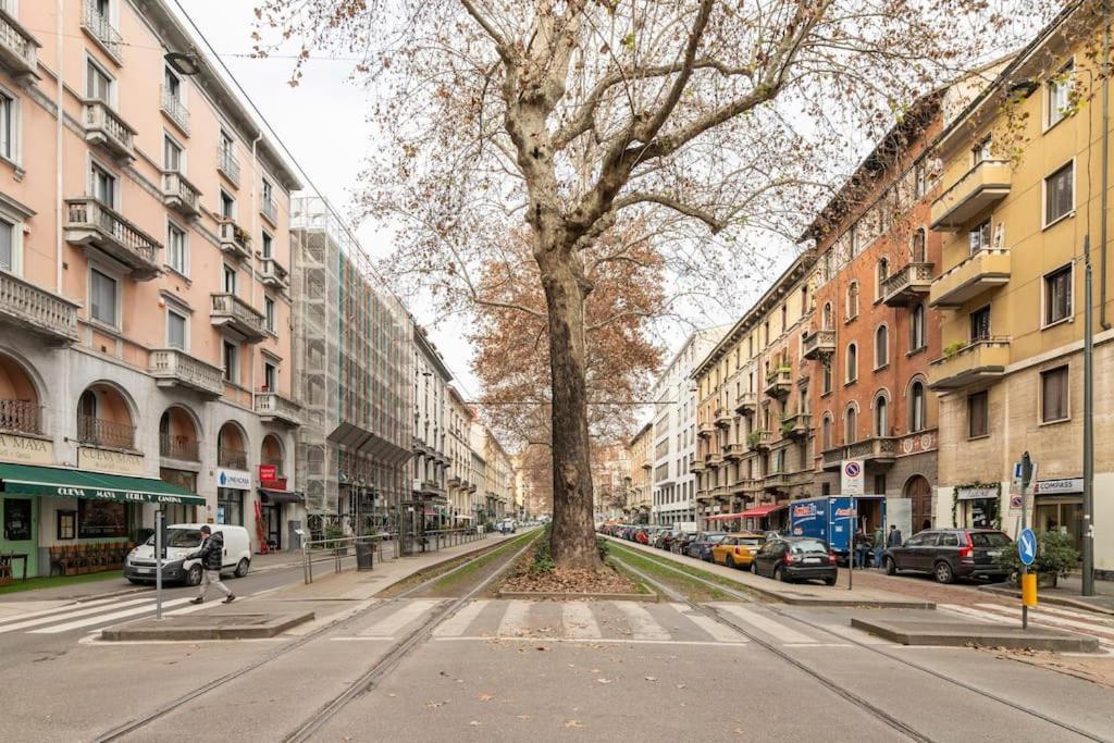 Appartement Grazioso à Milan Extérieur photo