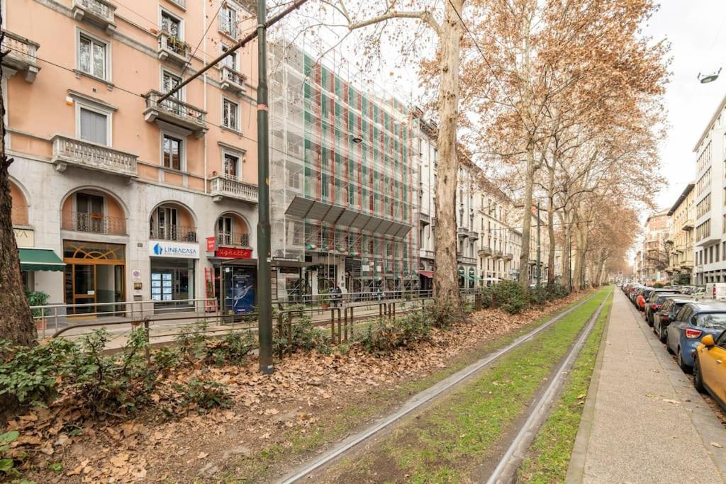 Appartement Grazioso à Milan Extérieur photo
