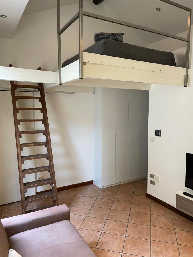Appartement Grazioso à Milan Extérieur photo